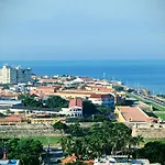 Beach Front - Luxury High Rise - Dubai Style