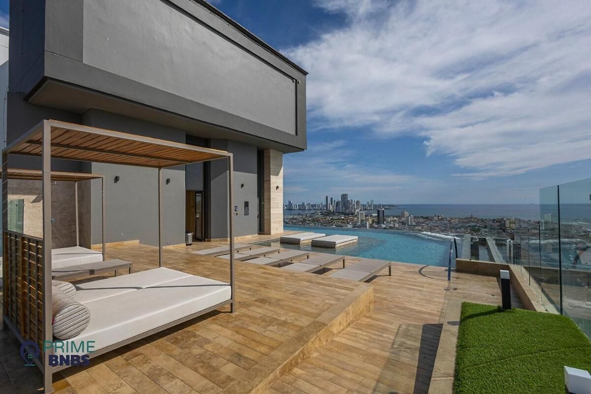 Front - Luxury High Rise - Dubai Style * Cartagena