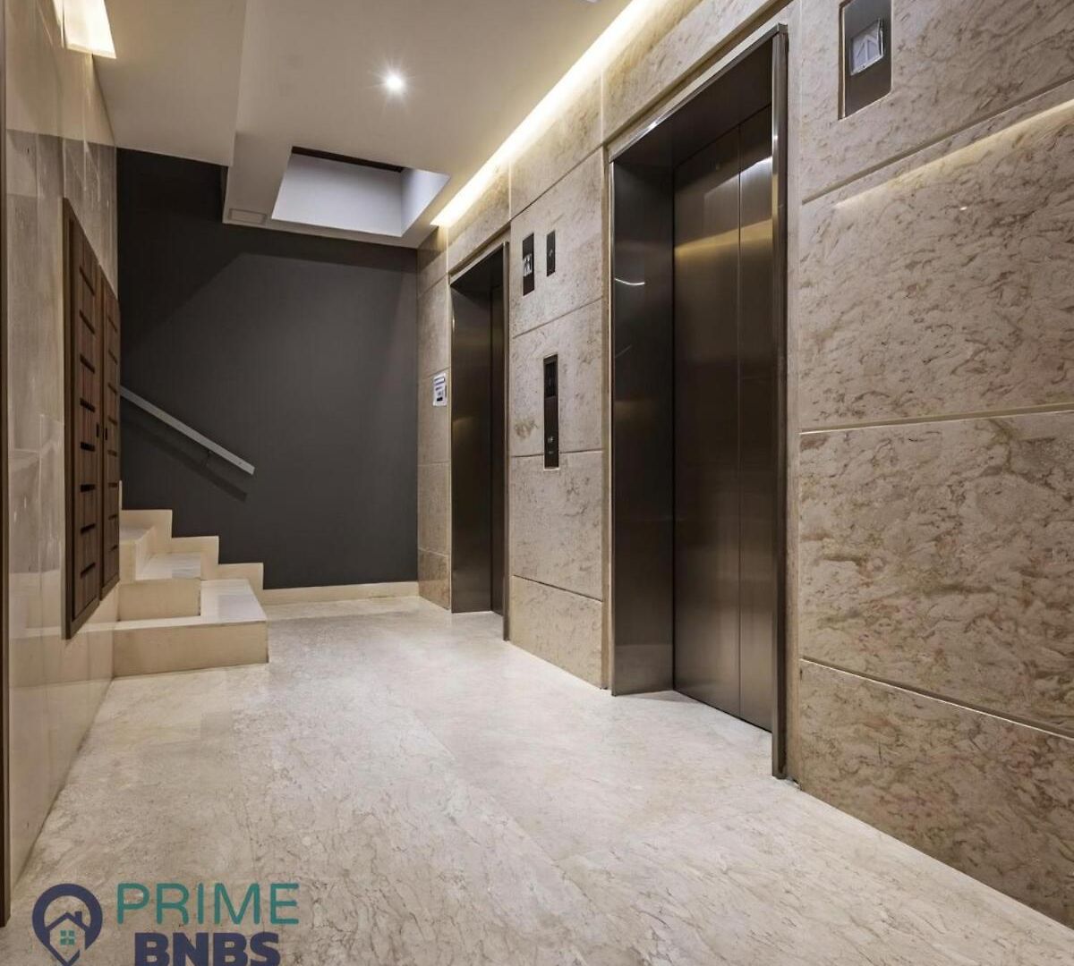 Front - Luxury High Rise - Dubai Style *