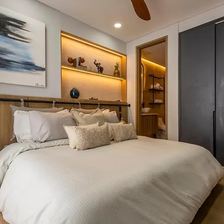 Front - Luxury High Rise - Dubai Style