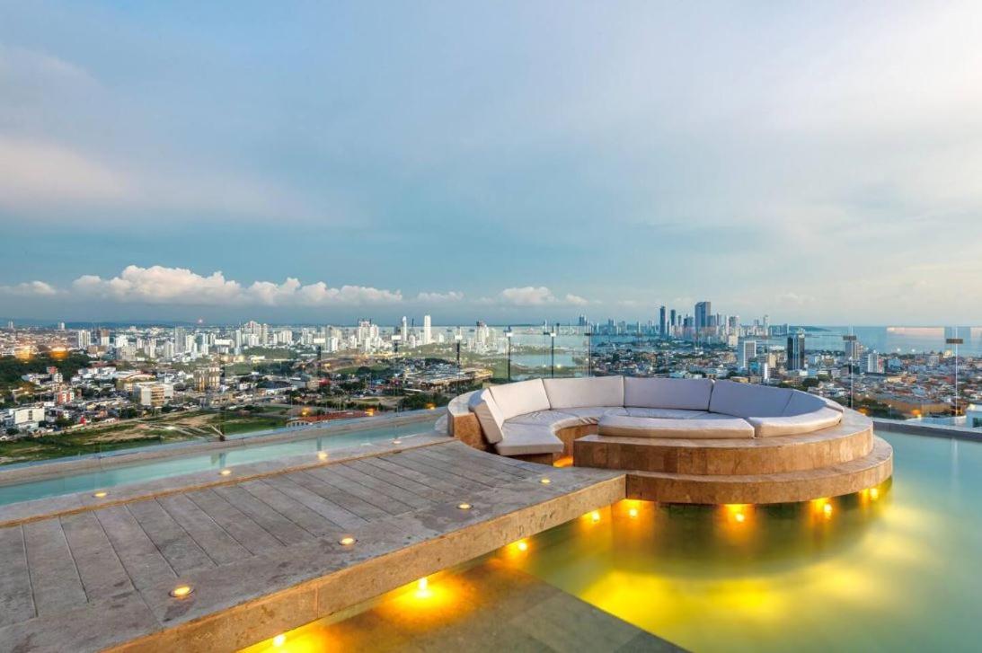 Front - Luxury High Rise - Dubai Style * Cartagena