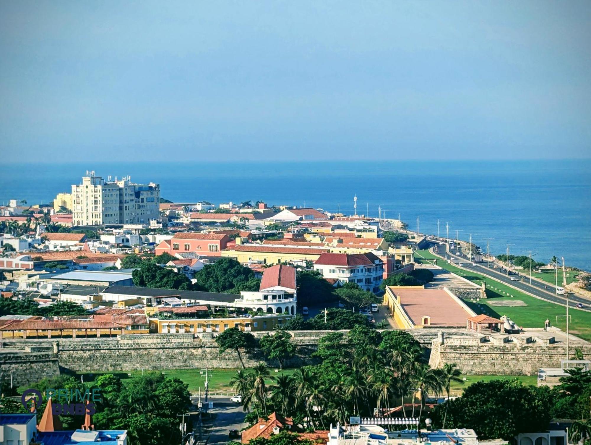 Front - Luxury High Rise - Dubai Style Cartagena