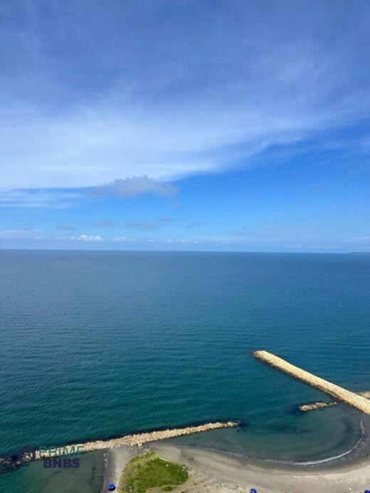 Front - Luxury High Rise - Dubai Style Cartagena