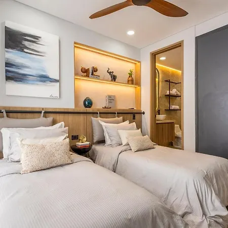 Front - Luxury High Rise - Dubai Style
