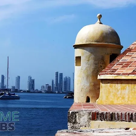 Front - Luxury High Rise - Dubai Style Apartamento Cartagena